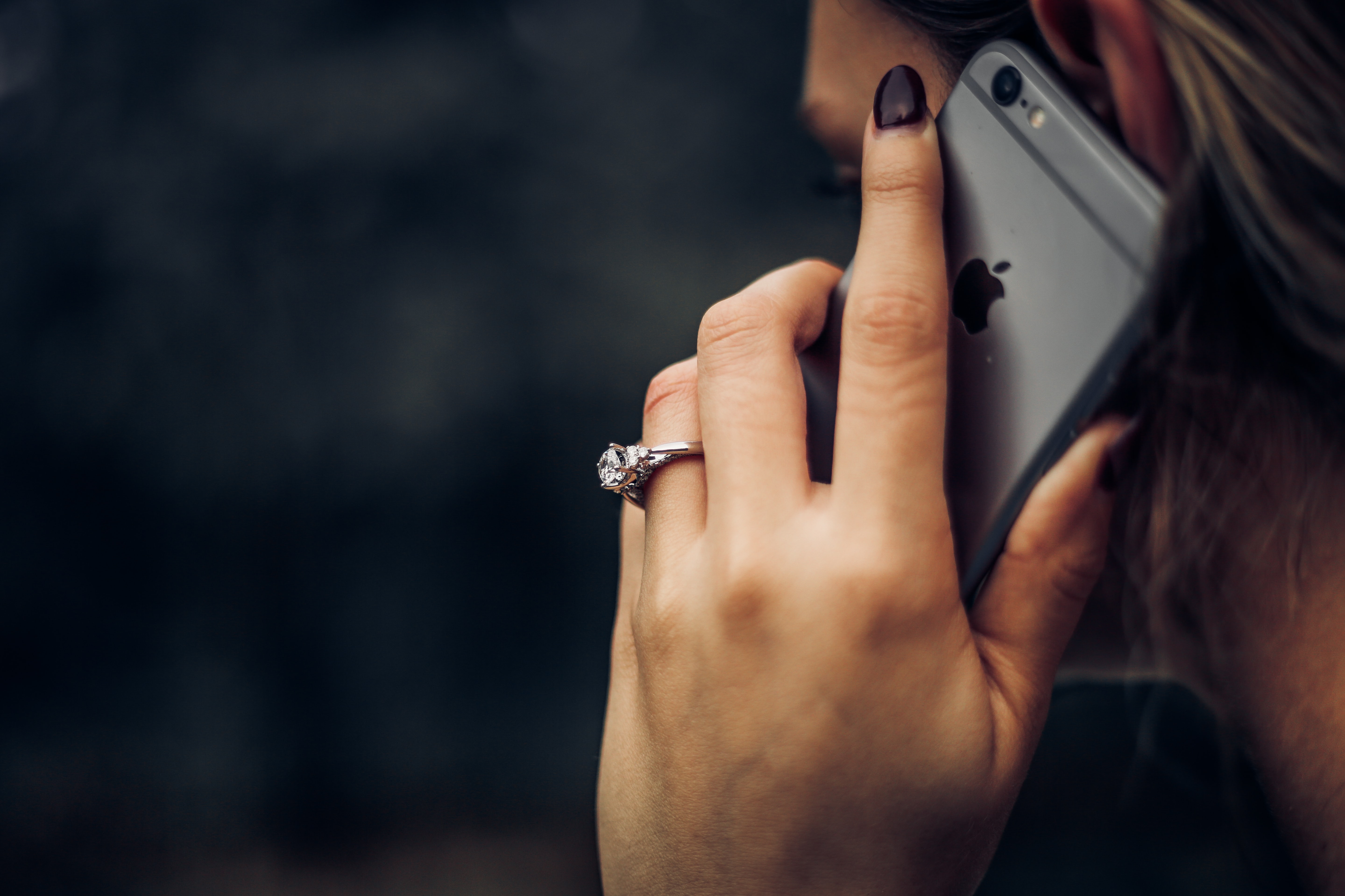 ‘Werknemers moeten elkaar meer bellen’