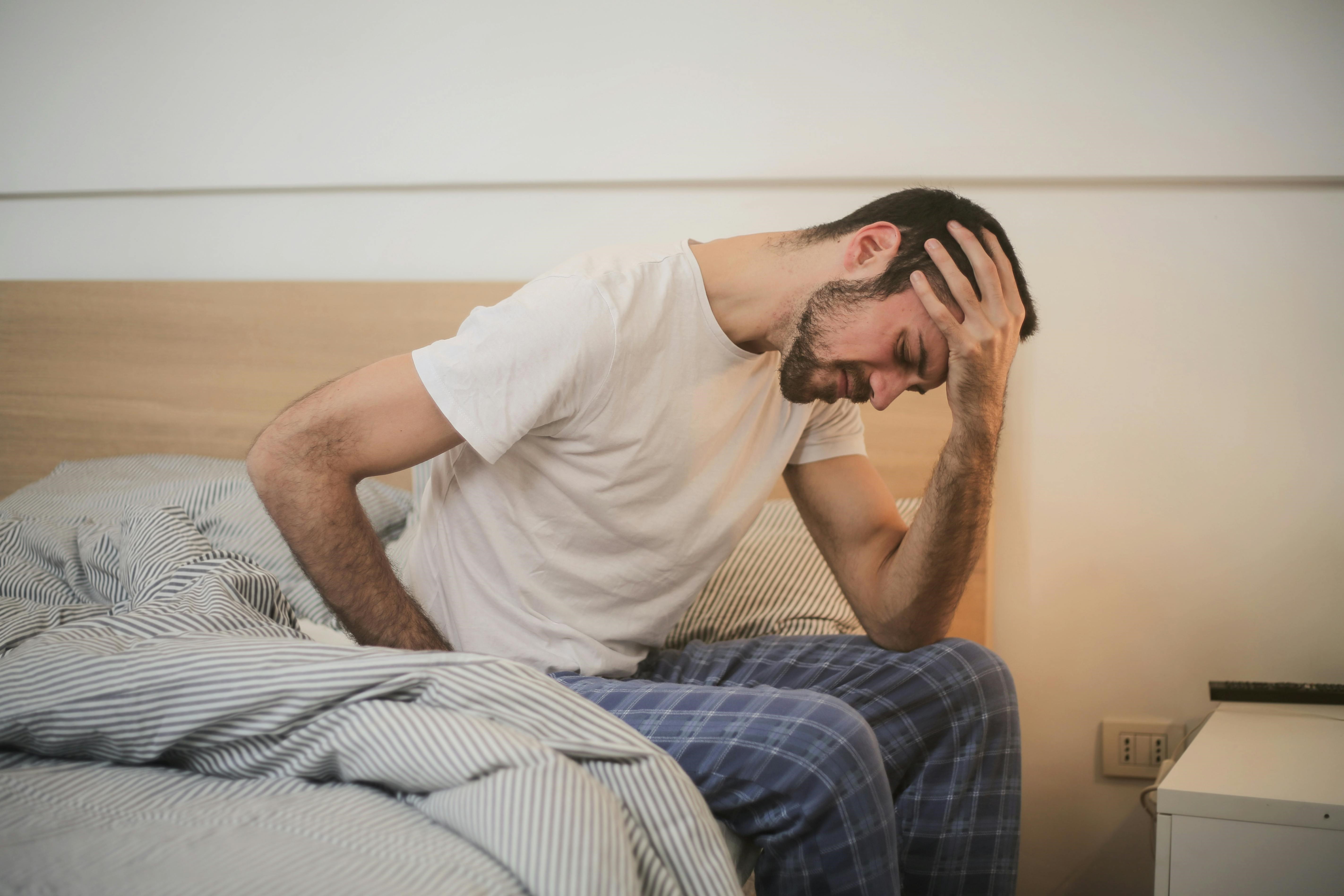 Vrouwen melden zich vaker ziek dan mannen