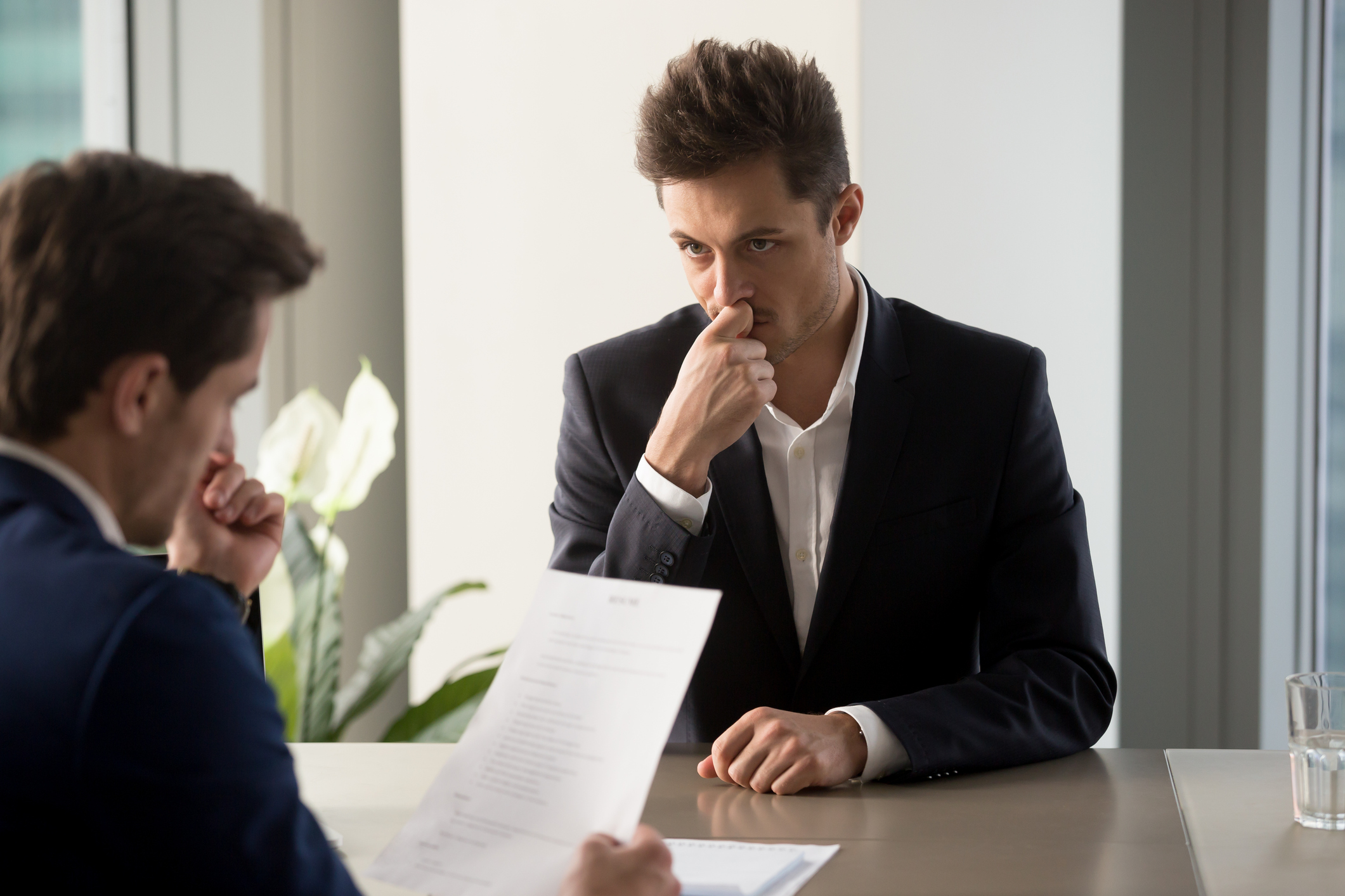 ‘Werkgevers, laat harde diploma-eisen los’