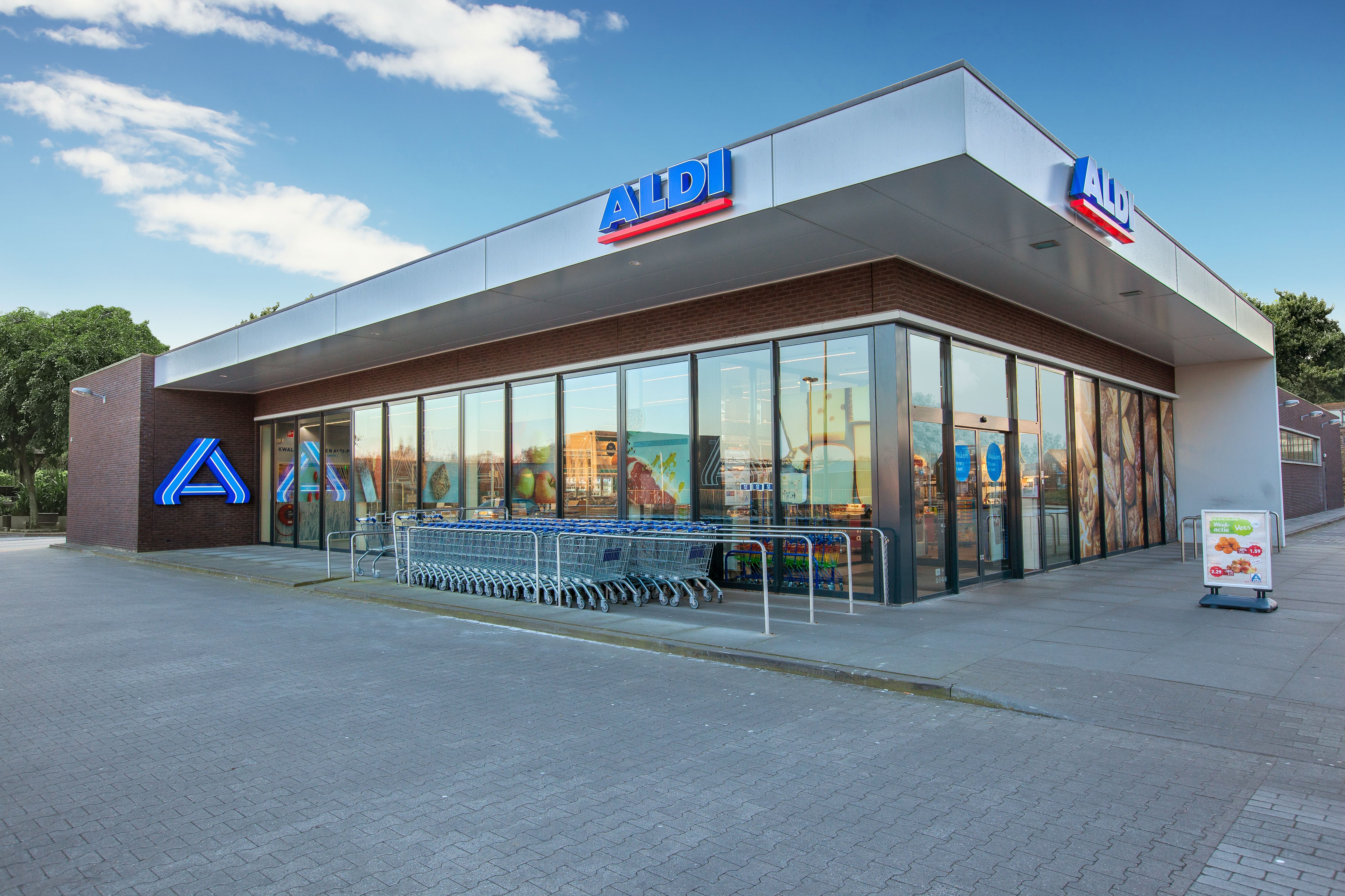 Aldi moet weggepeste medewerkster uit Limburg twee ton betalen