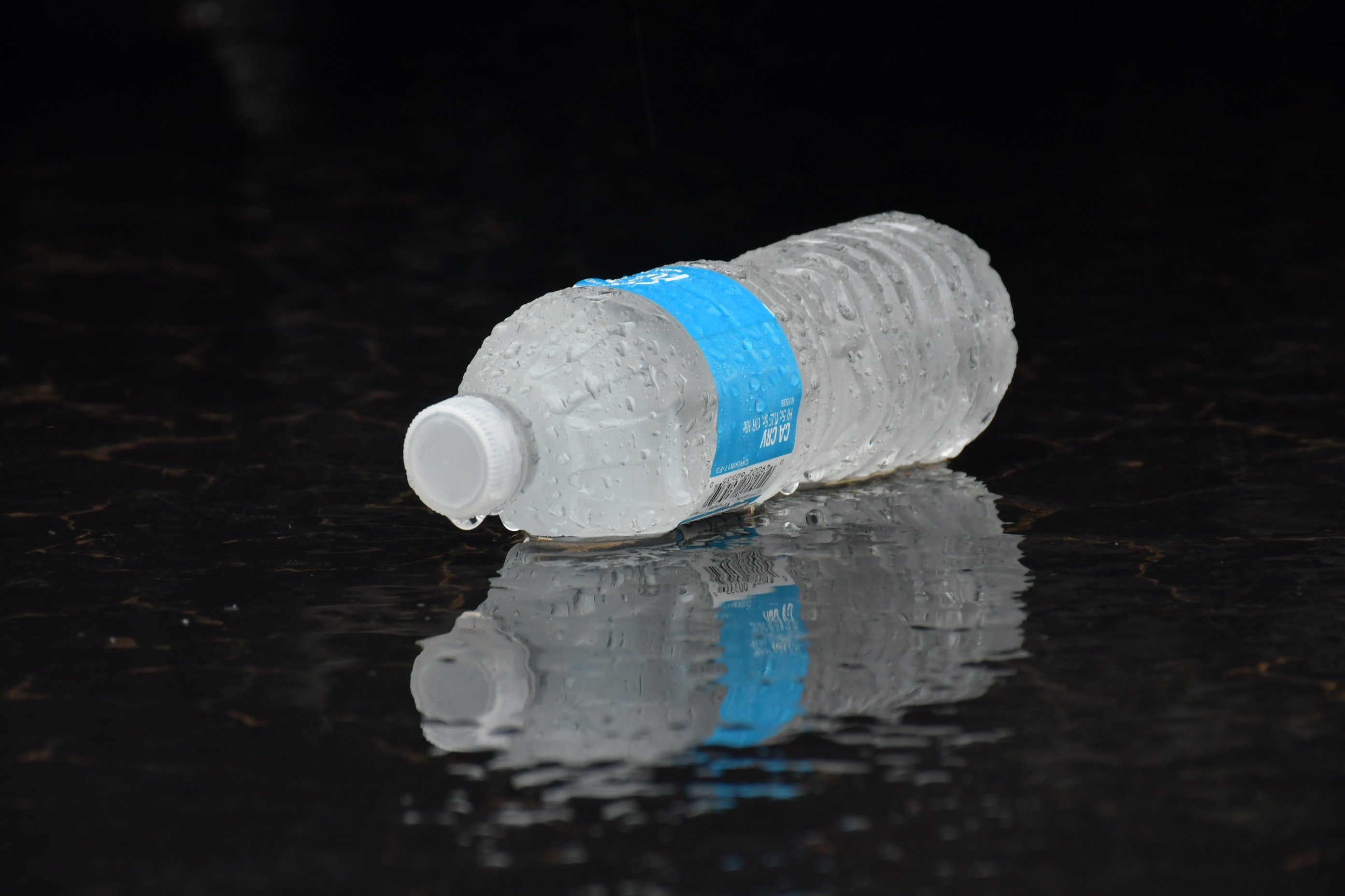 Na 25 jaar ontslagen wegens flesje water